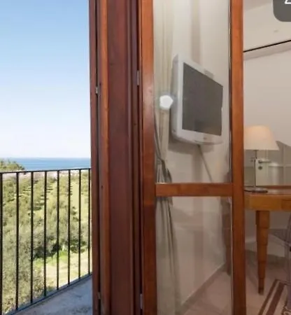 Casale Belvedere Vista Mare ヴァルデーリチェ