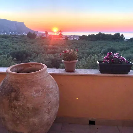 Bed & Breakfast Casale Belvedere Vista Mare