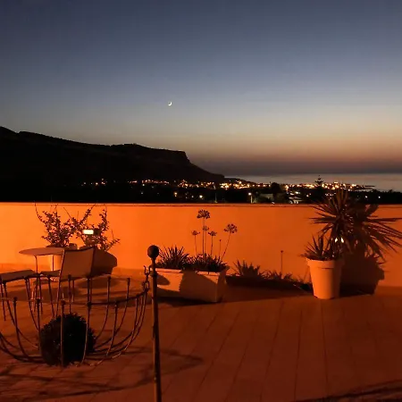 Casale Belvedere Couette-café 3*