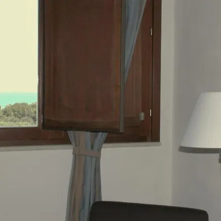 לינה וארוחת בוקר Casale Belvedere Vista Mare ולדריצ'ה