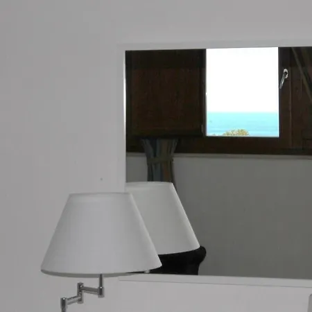Casale Belvedere Vista Mare 4*