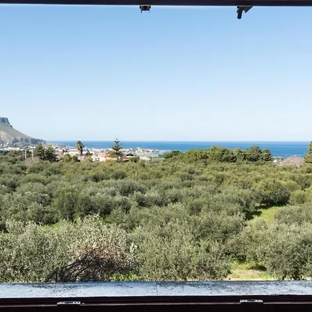 Casale Belvedere Vista Mare ベッド・アンド・ブレックファスト 3*