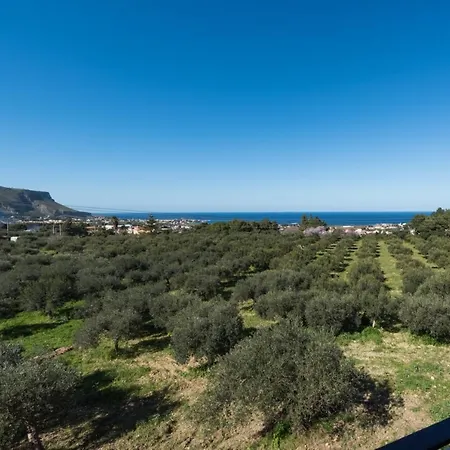 ベッド・アンド・ブレックファスト Casale Belvedere Vista Mare ヴァルデーリチェ